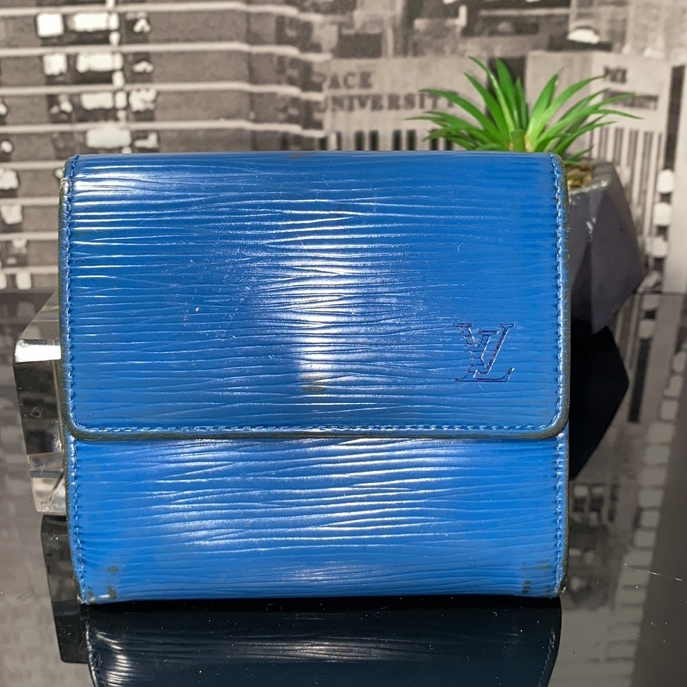 Authentic Louis Vuitton Blue Epi Wallet - Picture 5 of 13